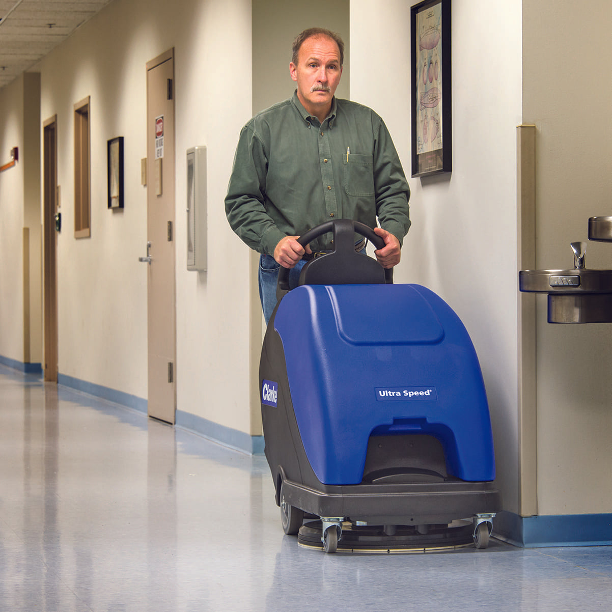 Clarke® Ultra Speed 20 & 20T Burnisher - Battery powered