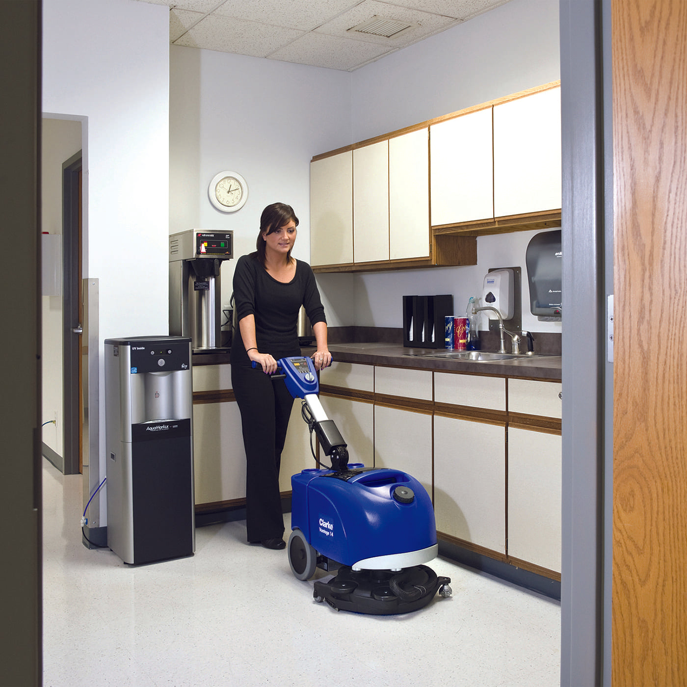 Clarke® Vantage 14 Battery Operated Micro Scrubber Dryer