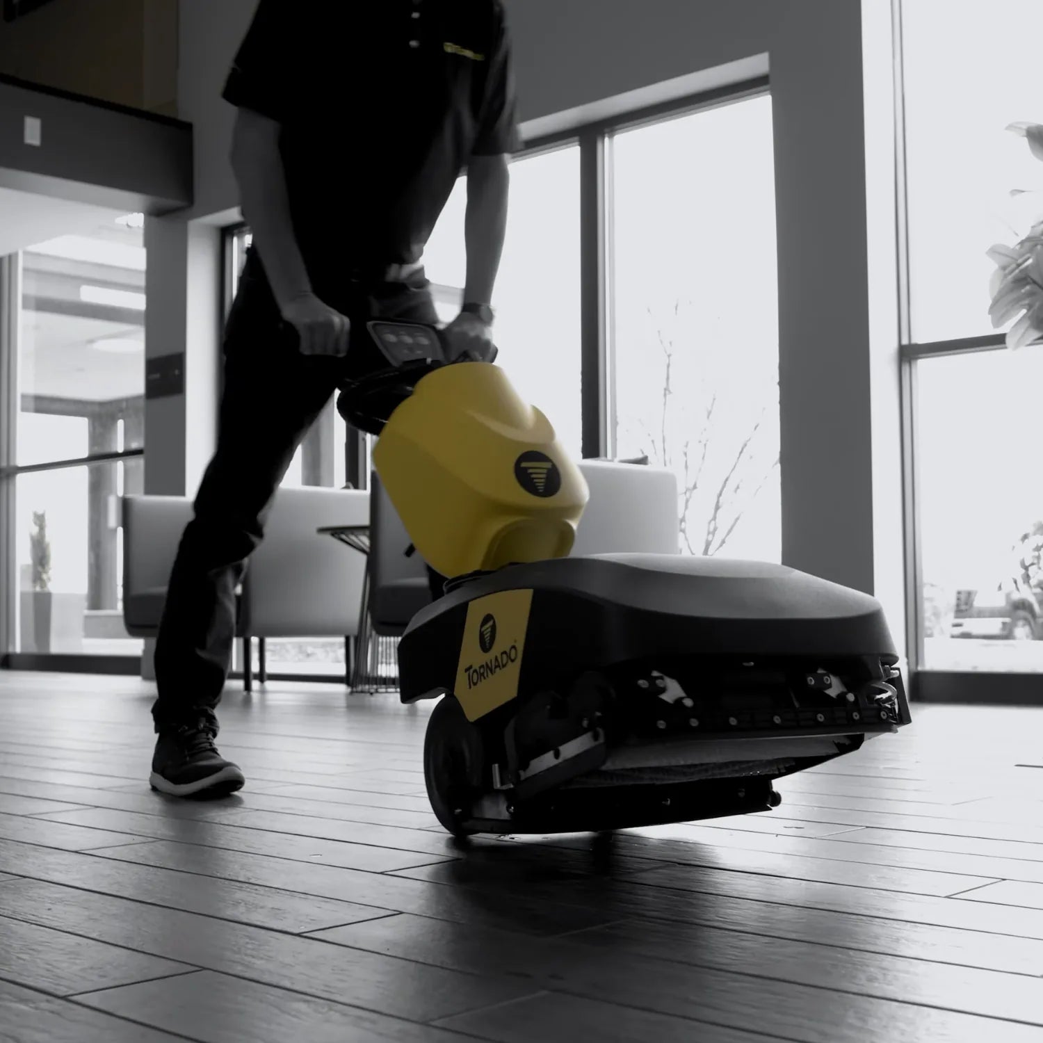Tornado BR 13/2 Compact Cordless Cylindrical Scrubber