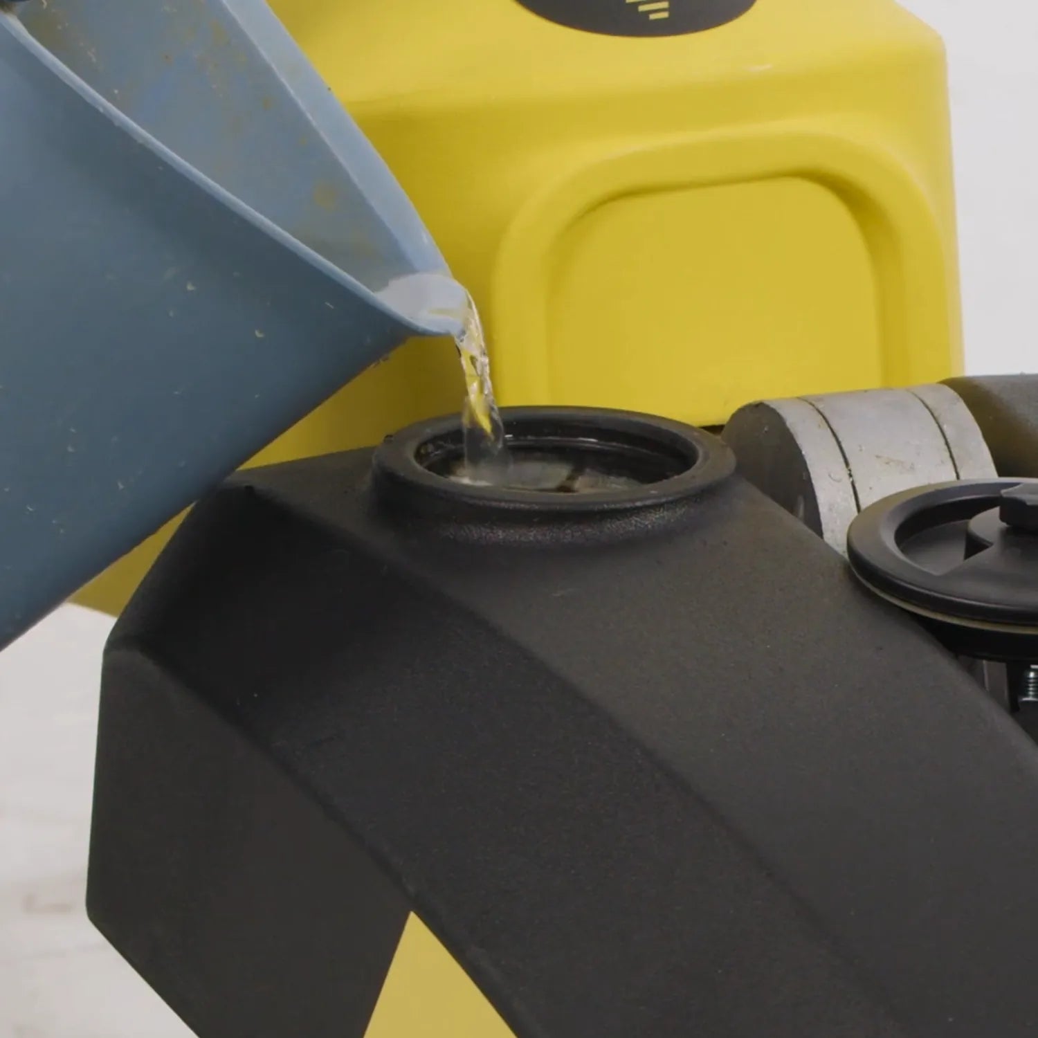 Tornado BR 13/2 Compact Cordless Cylindrical Scrubber