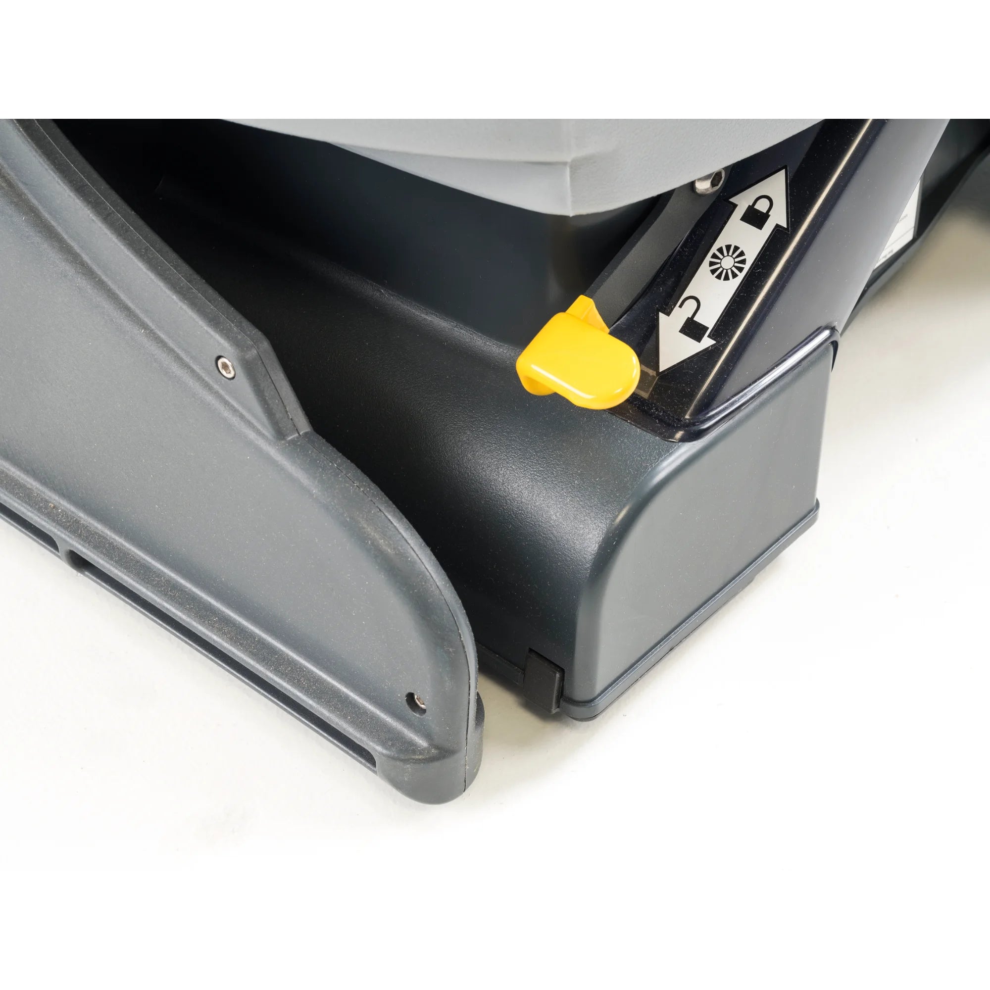 Brush deck lever on the ES300 for lowering the brush or locking it up