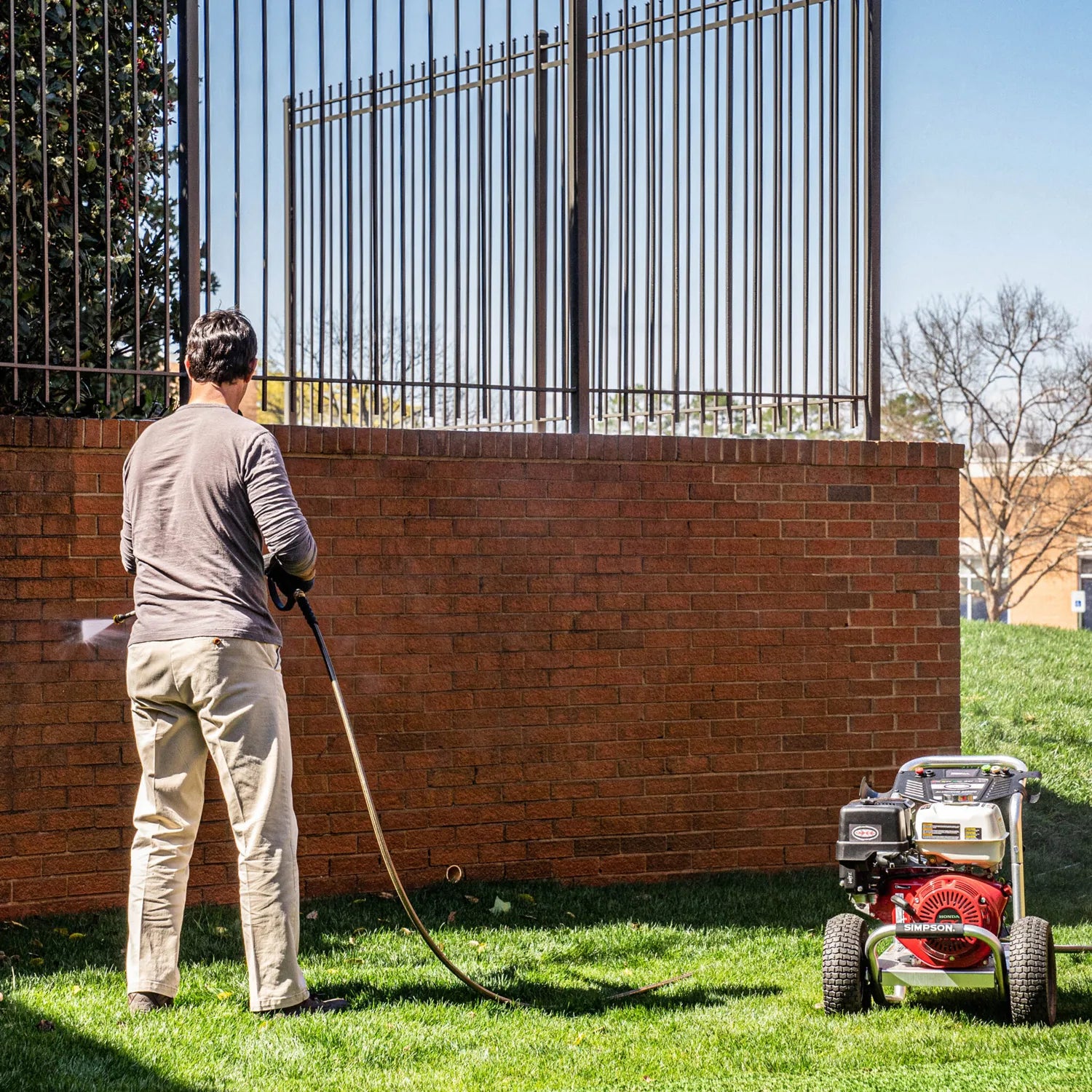 Simpson ALH4240 4200 PSI 4.0 GPM 60688 Pressure Washer